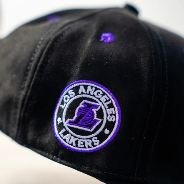 Gorra de Los Angeles Lakers – Estilo y Pasión NBA - Image 4