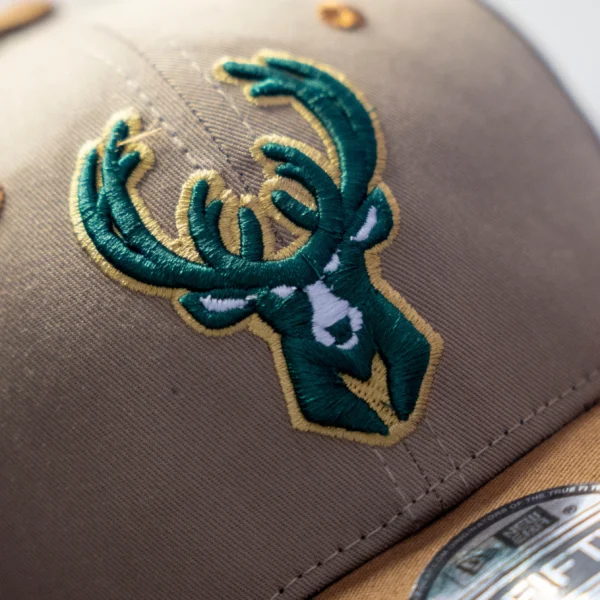 Gorra Milwaukee Bucks – Estilo, Comodidad y Pasión por el Básquet - Image 2