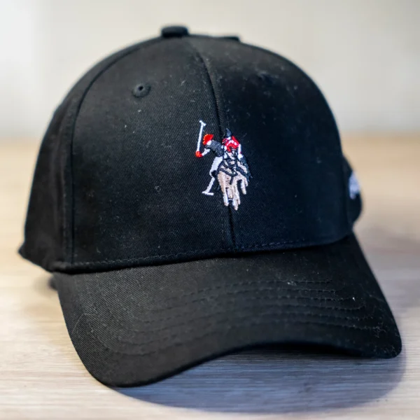 Gorra Polo con Caballito Bordado – Estilo Clásico y Sofisticado