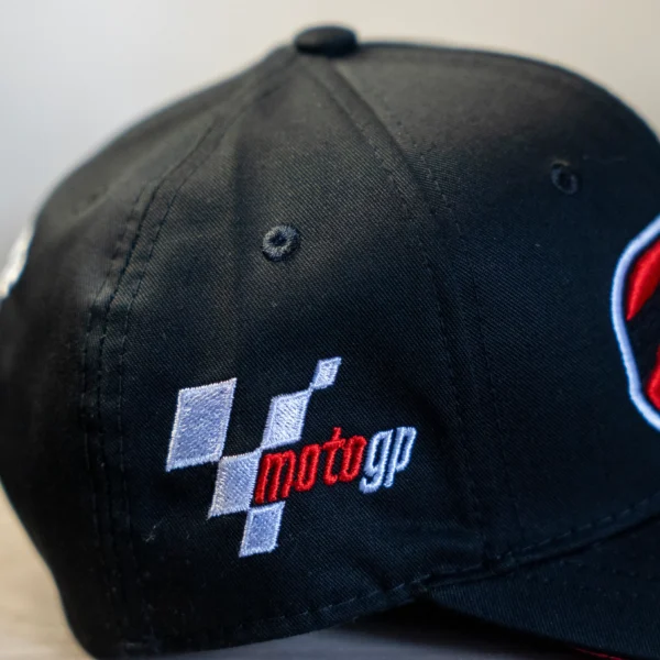 Gorra Motera MotoGP Colombia – Pasión, Velocidad y Orgullo Colombiano - Image 3